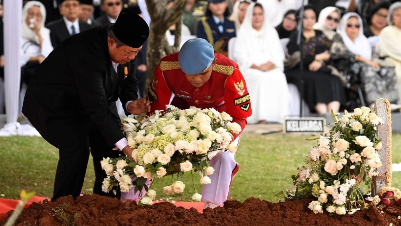 Annisa Pohan Bermimpi Ani Yudhoyono Minta CV SBY