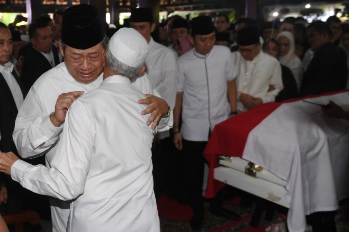 SBY: Terima Kasih Allah Telah Bebaskan Ani Yudhoyono dari Penderitaan