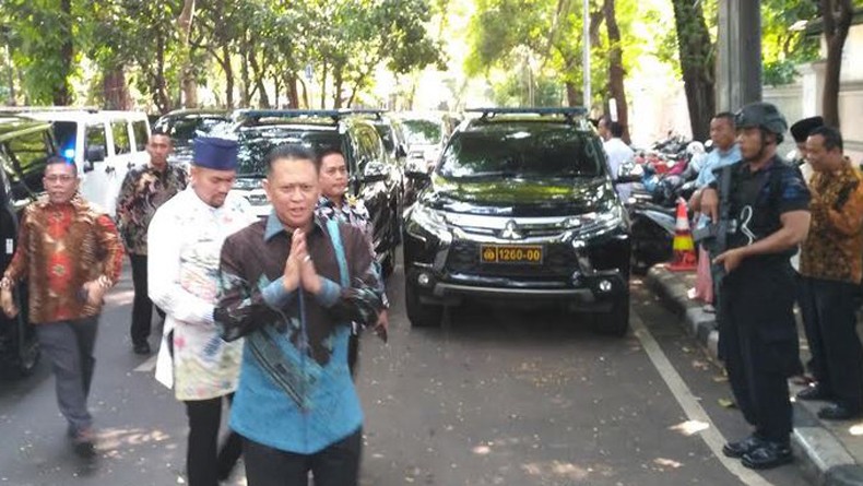 Tak Gelar Open House, Rumah Megawati Tetap Ramai Dikunjungi Pejabat