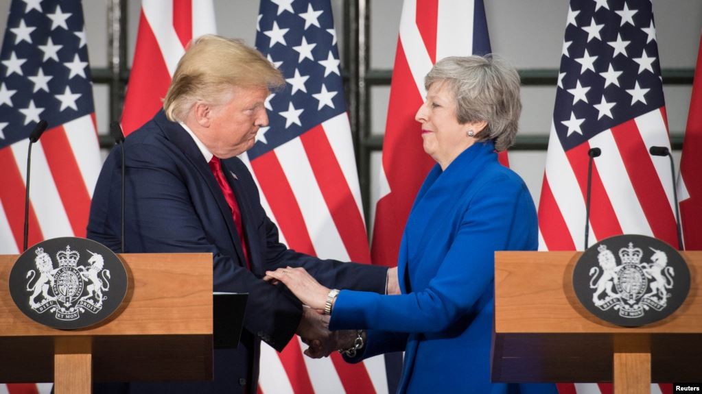 Usai Rangkaian Upacara Megah, PM May dan Trump Adakan Pembicaraan Perdagangan