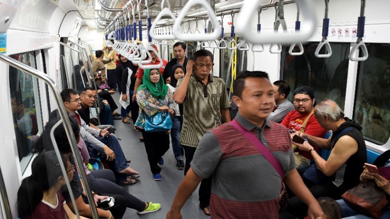 Banyak Warga Mudik Lebaran, Penumpang MRT Jakarta Turun Drastis