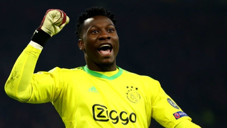 Kiper Incaran Barcelona dan Chelsea Pamit dari Ajax