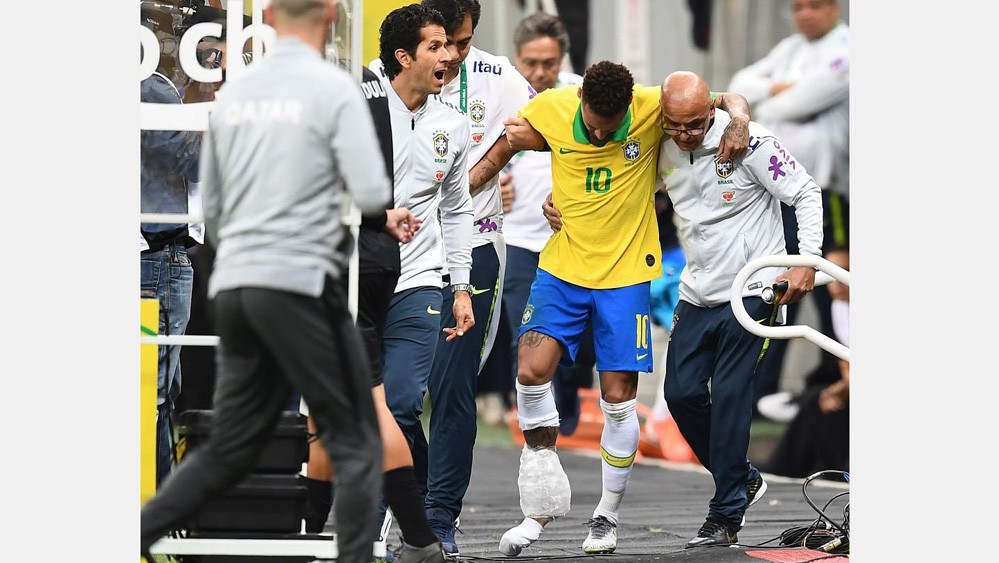 Cedera Engkel, Neymar Diperkirakan Pulih dalam 4 Pekan