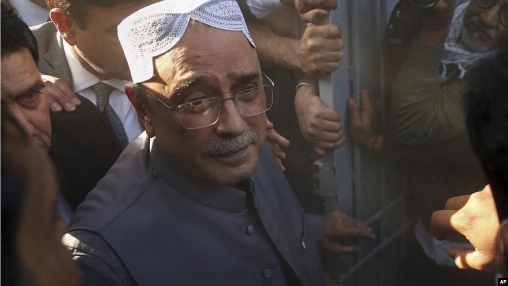 Mantan Presiden Pakistan Zardari Ditahan atas Tuduhan Pencucian Uang