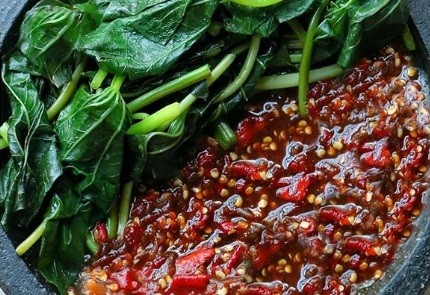 Pencinta Pedas, Yuk Berkreasi Bikin Sambal Brambang Asem