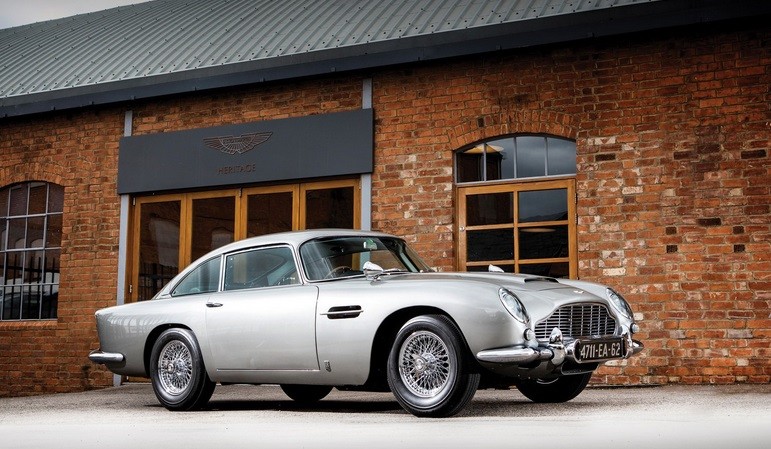 Mobil James Bond Asli Aston Martin DB5 Siap Dilelang