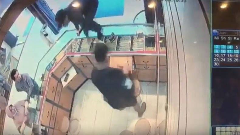 Buru Komplotan Rampok Toko Emas di Tangerang, Polisi Periksa CCTV