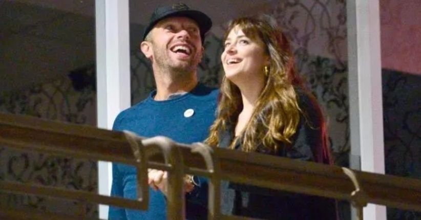 2 Tahun Pacaran, Chris Martin dan Dakota Johnson Putus