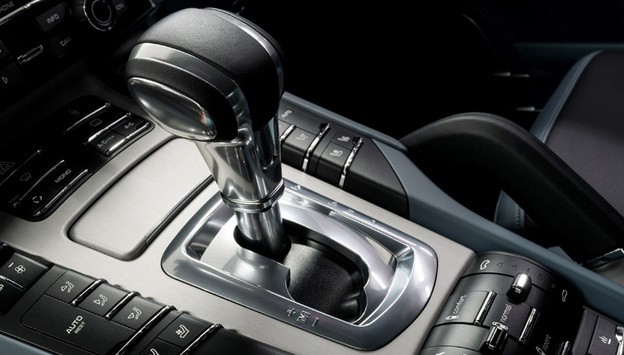 Perbedaan Mobil Transmisi Otomatis Konvensional dan CVT