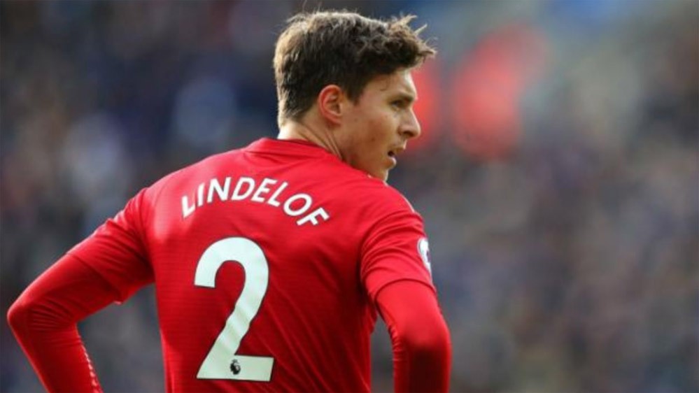 Lindelof Enggan Pusingkan Jadwal Berat MU di Awal Musim