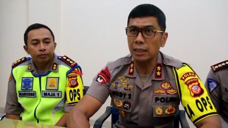 Ini Identitas dan Pengakuan Penumpang yang Serang Sopir Bus di Tol Cipali
