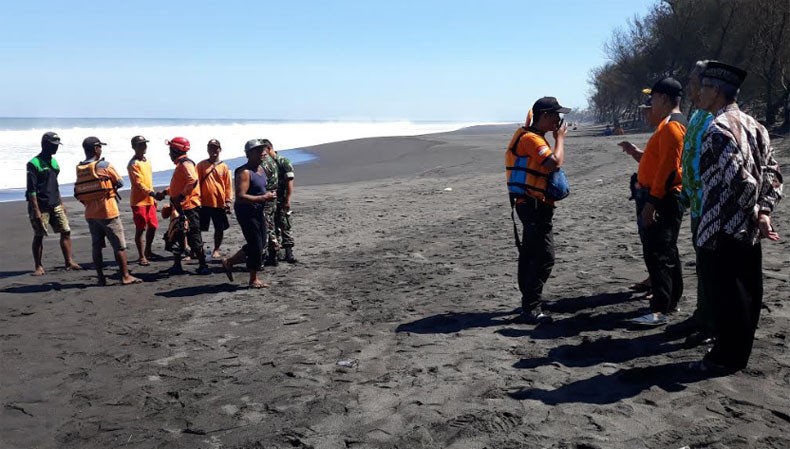 Korban Tenggelam di Pantai Baru Bantul Ternyata Mantan Pemain Persis Solo