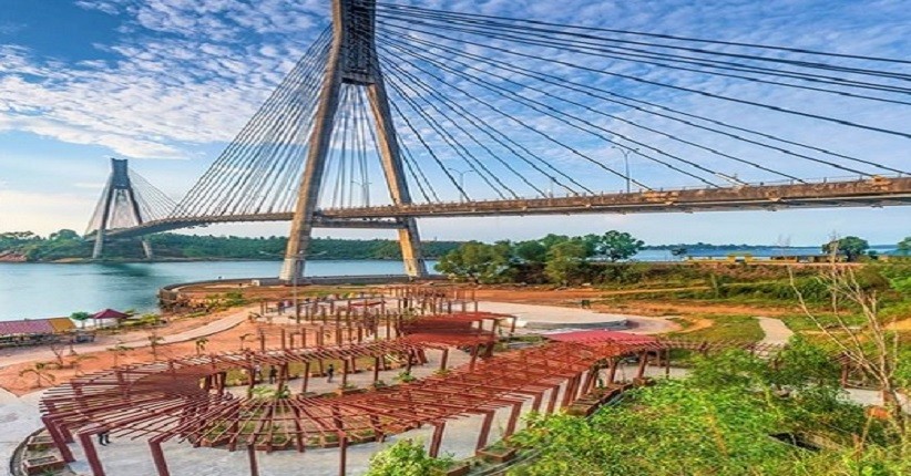 Menikmati Suasana Kota Batam dari Jembatan Barelang, Pemandangan Lautnya Indah