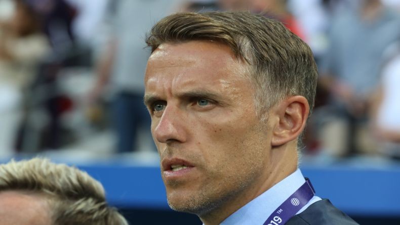 Neville Pertanyakan Perubahan Aturan Penalti di  Tengah Piala Dunia Wanita