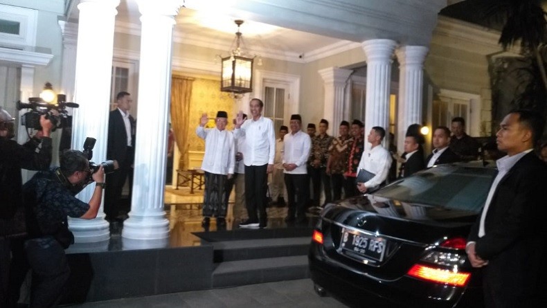 Jemput Ma’ruf Amin, Jokowi Nobar Putusan MK di Bandara Halim