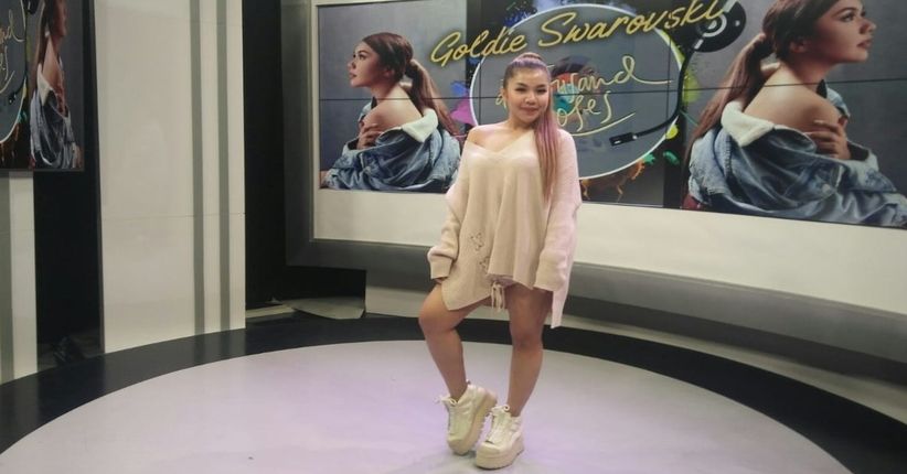 Goldie Swarovski Ungkap Isi Hati di Single A Thousand Roses