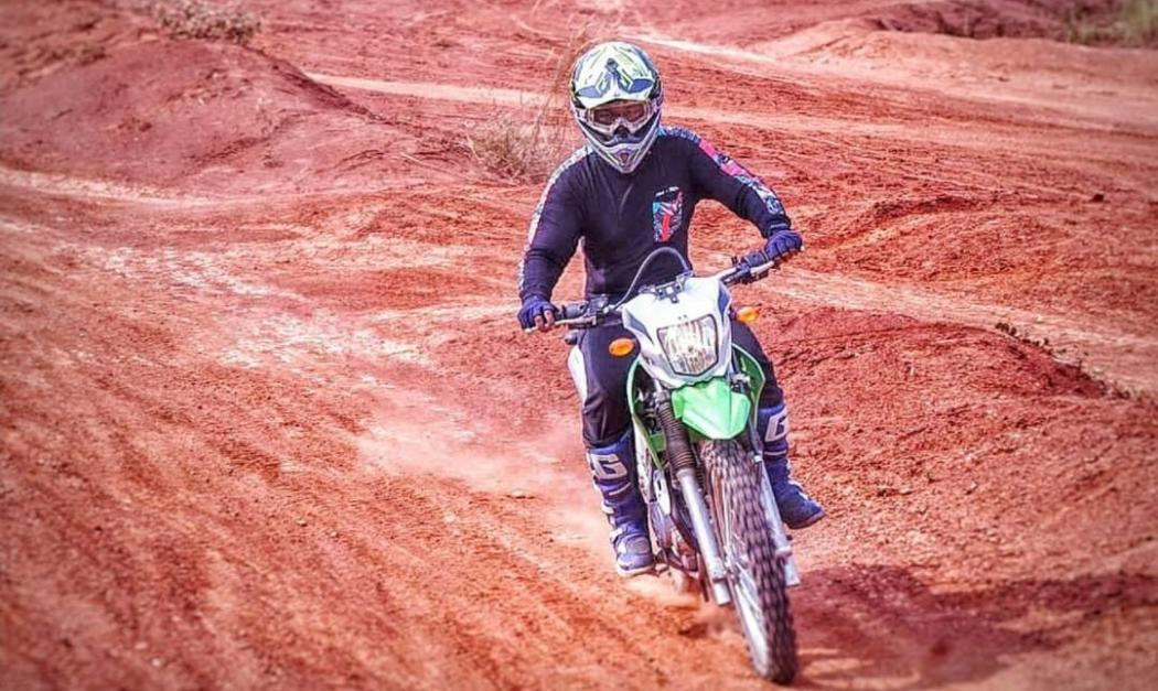 Kawasaki KLX 230 Nyaman Diajak Manuver di Aspal, Tangguh di Lintasan Off Road