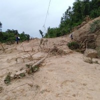 Longsor Terjadi Dekat Tol Cipularang Kilometer 118, Warga Sekitar Mengungsi