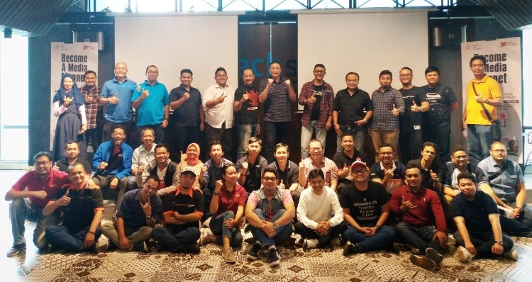 Komunitas Toyota Calya Dapat Pelatihan Jurnalistik