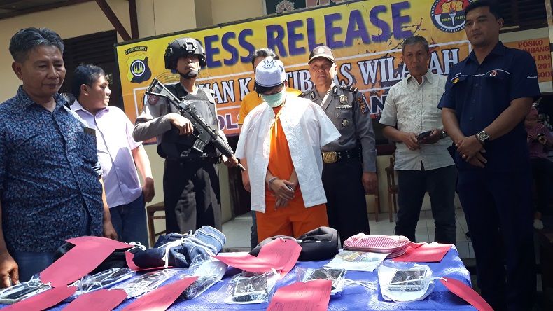 Menyamar Sebagai Santri, Gadis Muda Ini Jadi Copet di Pengajian Habib