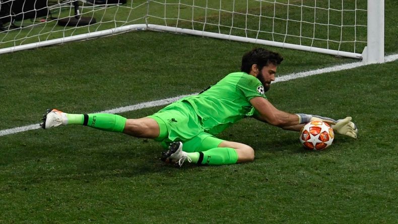 Alisson Kenakan Nomor Punggung 1 Liverpool Mulai Musim 2019/2020