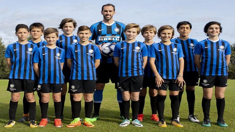 2 Sosok Ini yang Bikin Diego Godin Tertarik Gabung Inter Milan