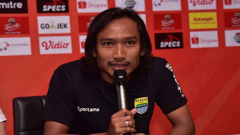 Jumpa Persebaya, Hariono Berambisi Bawa Persib Akhiri Puasa Kemenangan