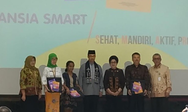 Apresiasi Kartu Jakarta Lansia, Nila Moeloek: Patut Dicontoh Pemprov Lain