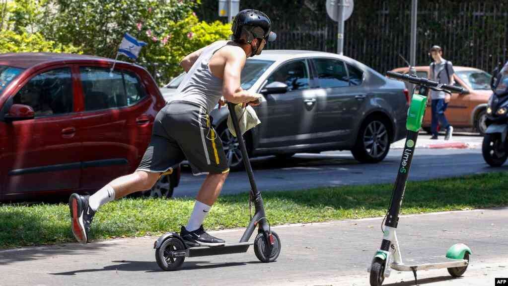 Pengemudi Camry Mabuk saat Tabrak Pengendara Skuter Listrik