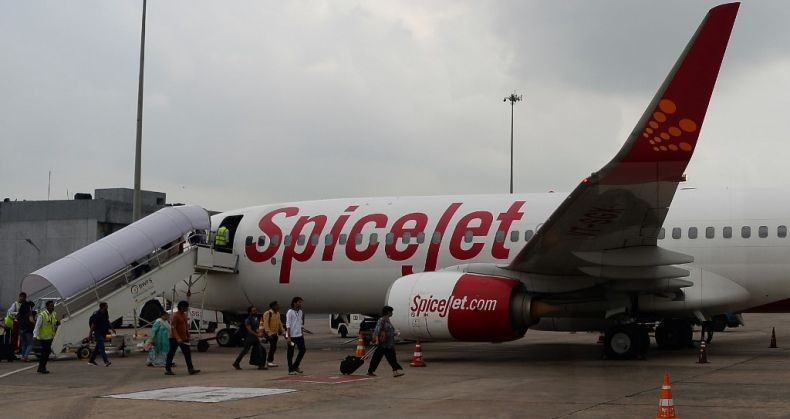 Teknisi Pesawat Tewas Terjepit Pintu Roda yang Menutup Tiba-Tiba