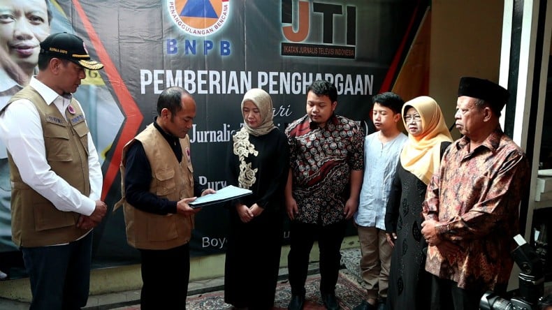 IJTI Beri Penghargaan, BNPB Beri Beasiswa untuk Dua Anak Sutopo