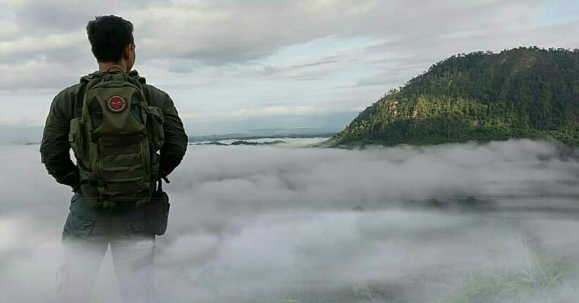 Indahnya Gunung Embun di Kaltim, Terselimuti Kabut Mirip Negeri Atas Awan