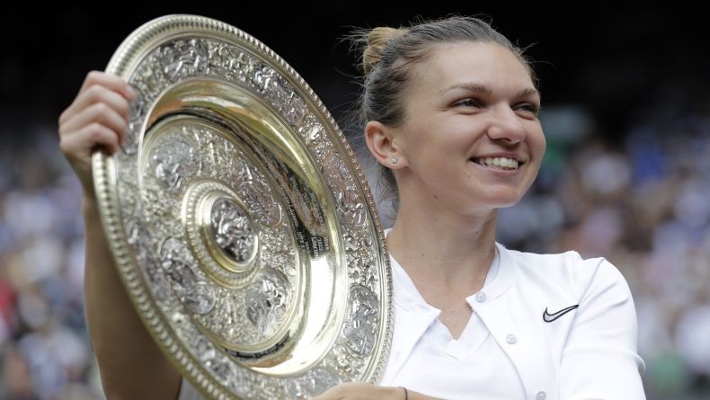 Bekuk Serena Williams, Halep Persembahkan Gelar Juara Wimbledon untuk Sang Ibu