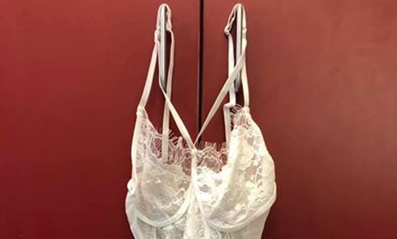 Ketika Kantor Pemadam Kebakaran Dikirimi Paket Pakaian Dalam Perempuan