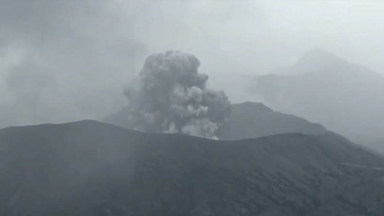 Gunung Bromo Kembali Erupsi, PVMBG Imbau Masyarakat Tidak Panik