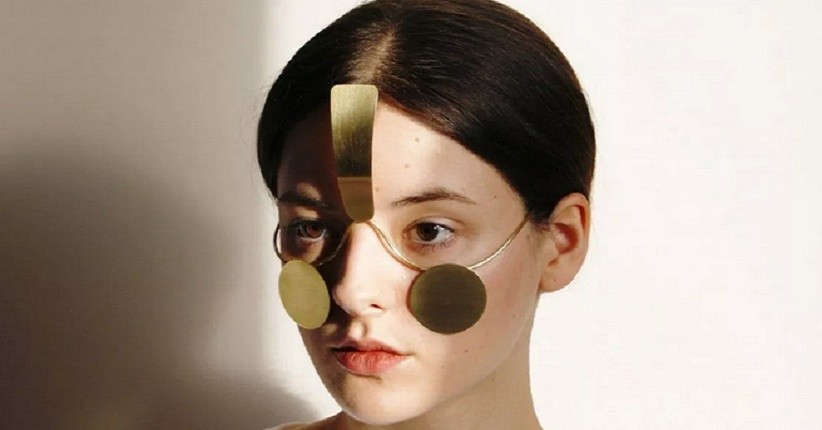 Unik, Perhiasan Ini Mampu Menghalangi Sistem Pengenal Wajah