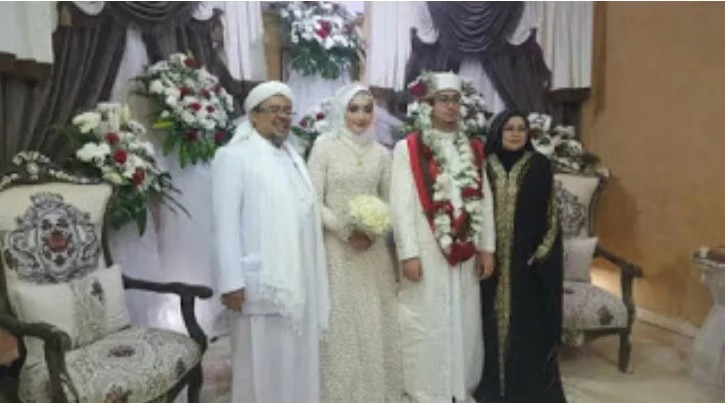 Rizieq Shihab Nikahkan Putrinya Jumat Pekan Lalu di Makkah