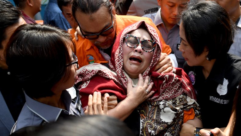 Nunung Gunakan Sabu Setiap Hari