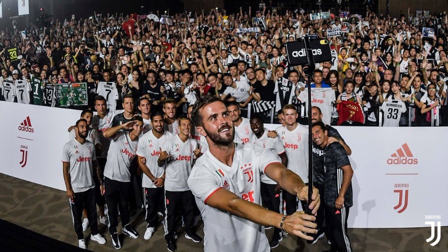 Juventus Rilis Jersey Tandang Terbaru, Ini Penampakannya