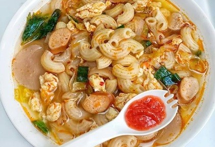 Berkreasi Membuat Seblak Kuah Makaroni, Rasanya Gurih dan Pedas