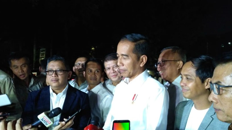 Jokowi: Amnesti Baiq Nuril Ditandatangani Senin, Kalau Tidak Selasa