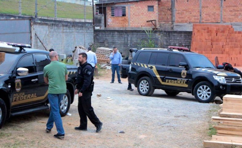 Emas 750 Kg Senilai Rp414 M Dicuri di Bandara Brasil, Polisi Tangkap 1 Orang