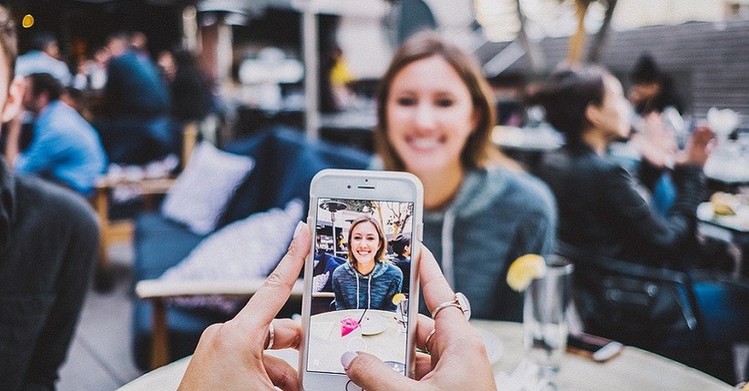 Tips Mudah Menyembunyikan Foto di iPhone