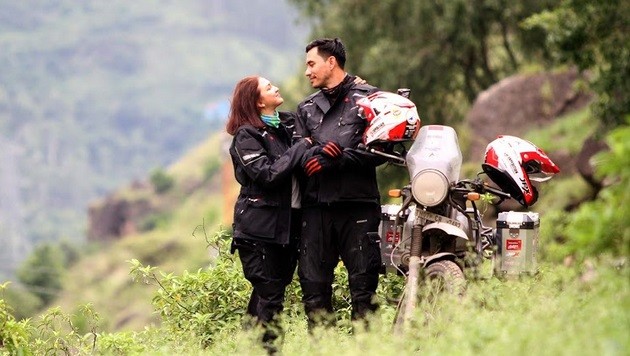 Cerita Darius dan Donna Tunggangi Motor 2 Hari Lintasi Gunung Himalaya