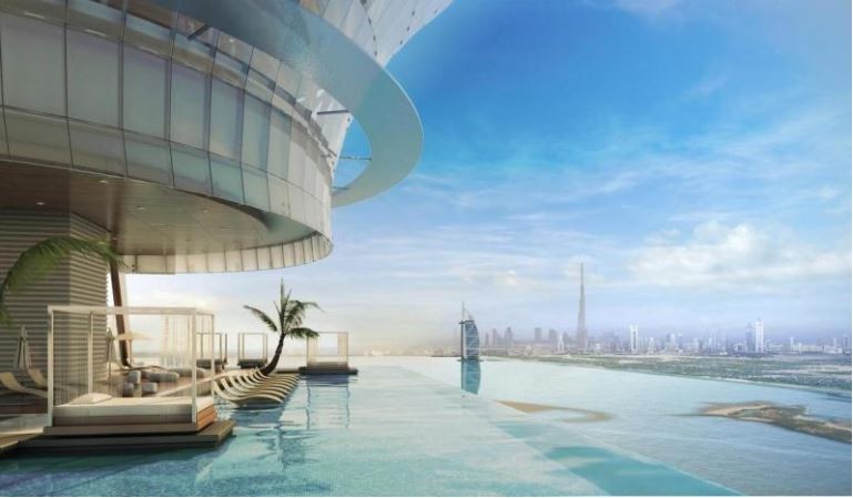 Wow, Dubai Bangun Kolam Renang Tertinggi di Dunia