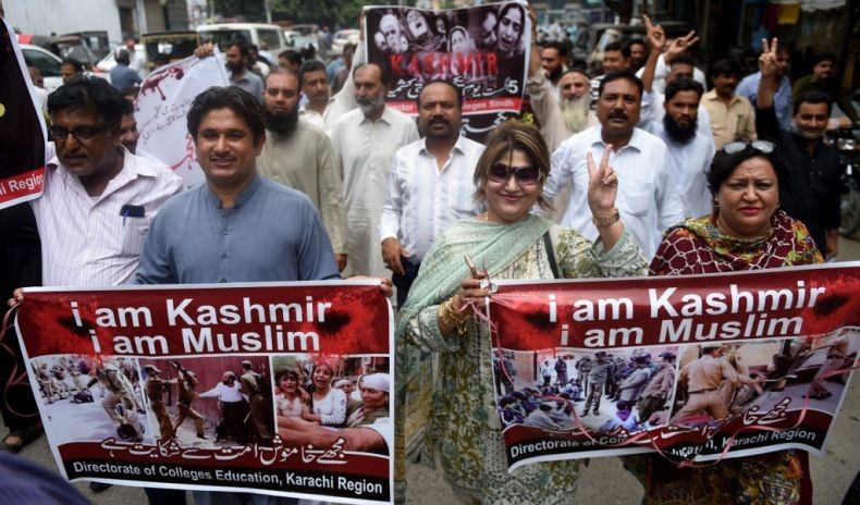 India Cabut Status Otonomi untuk Kashmir, Pakistan Murka