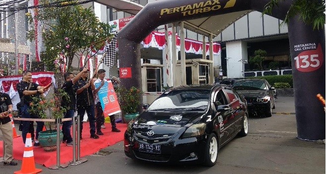 100 Anggota Komunitas Mobil Hitam Napak Tilas Sejarah Kemerdekaan Indonesia