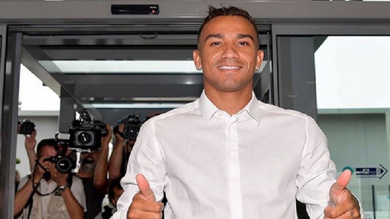 Ditebus dengan Biaya Rp589 Miliar, Danilo Diperkenalkan Juventus