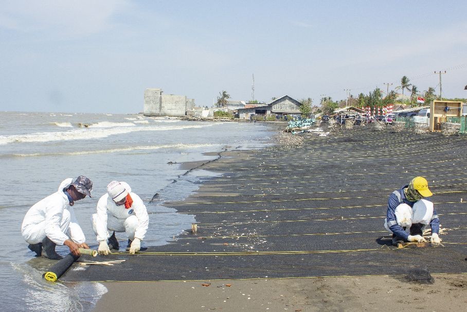 Pakai Tenaga Asing Atasi Tumpahan Minyak, Pertamina Jamin Diawasi Sesuai Aturan