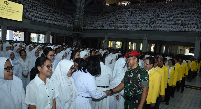 Danjen Kopassus Tanamkan Rasa Cinta Tanah Air kepada Mahasiswa Baru UI